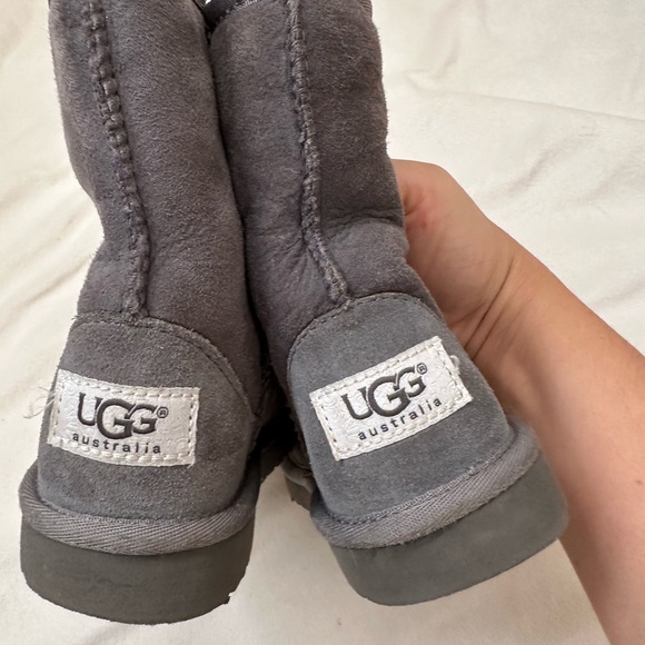 UGG Classic Gray Boots - Picture 3 of 6